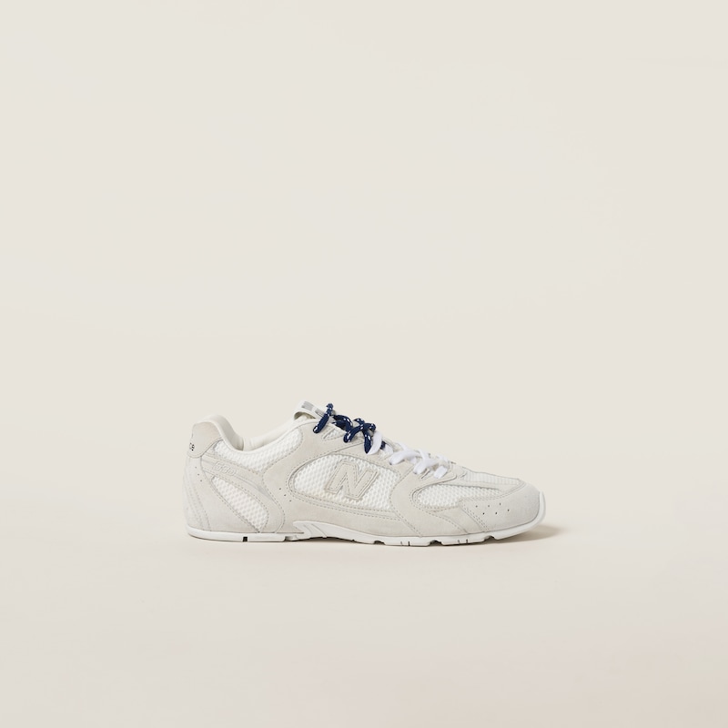 New Balance 麂皮拼網眼運動鞋 細節