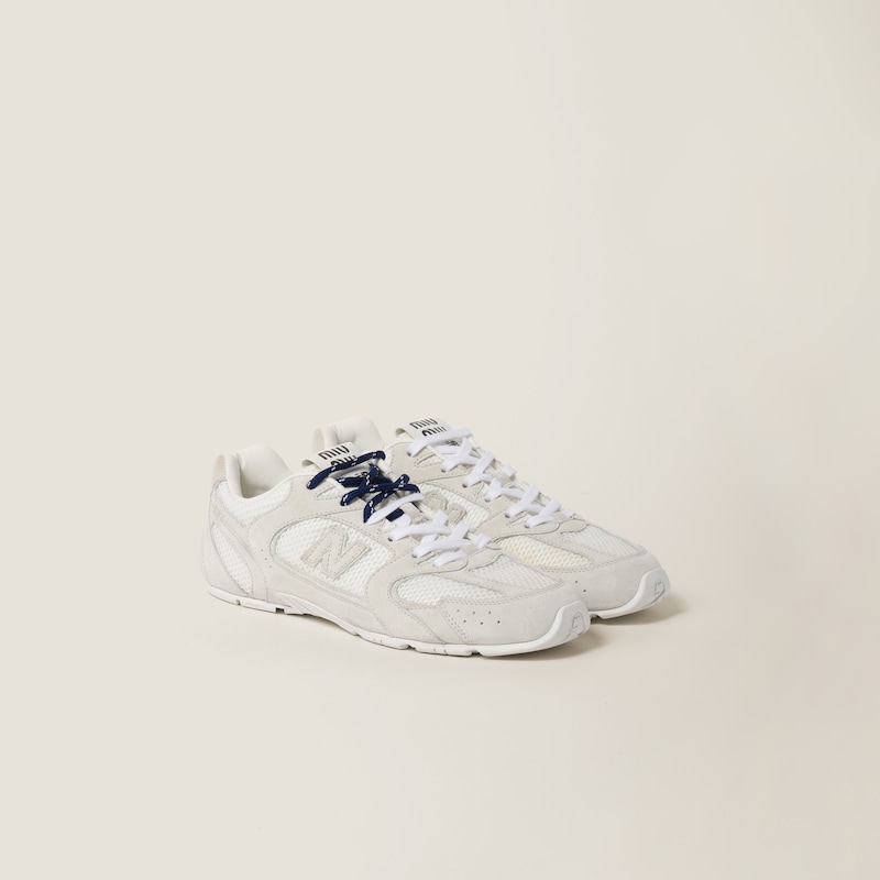 New Balance 麂皮拼網眼運動鞋